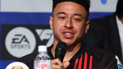 国足12强赛迎战日本名单揭晓 韦世豪意外落选