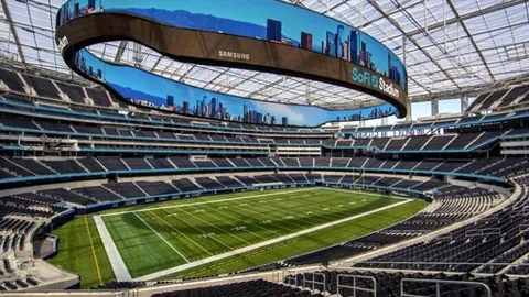 龙争虎斗，猛龙主场激战步行者，悬念四起！实力差距下，谁能逆袭反转？